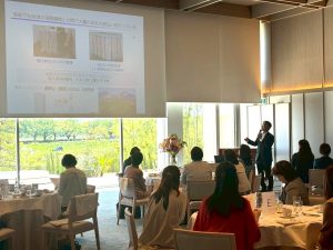 記念講演の様子
